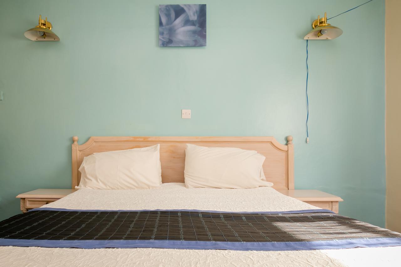 Palm Tree Bed And Breakfast ไนโรบี ภายนอก รูปภาพ