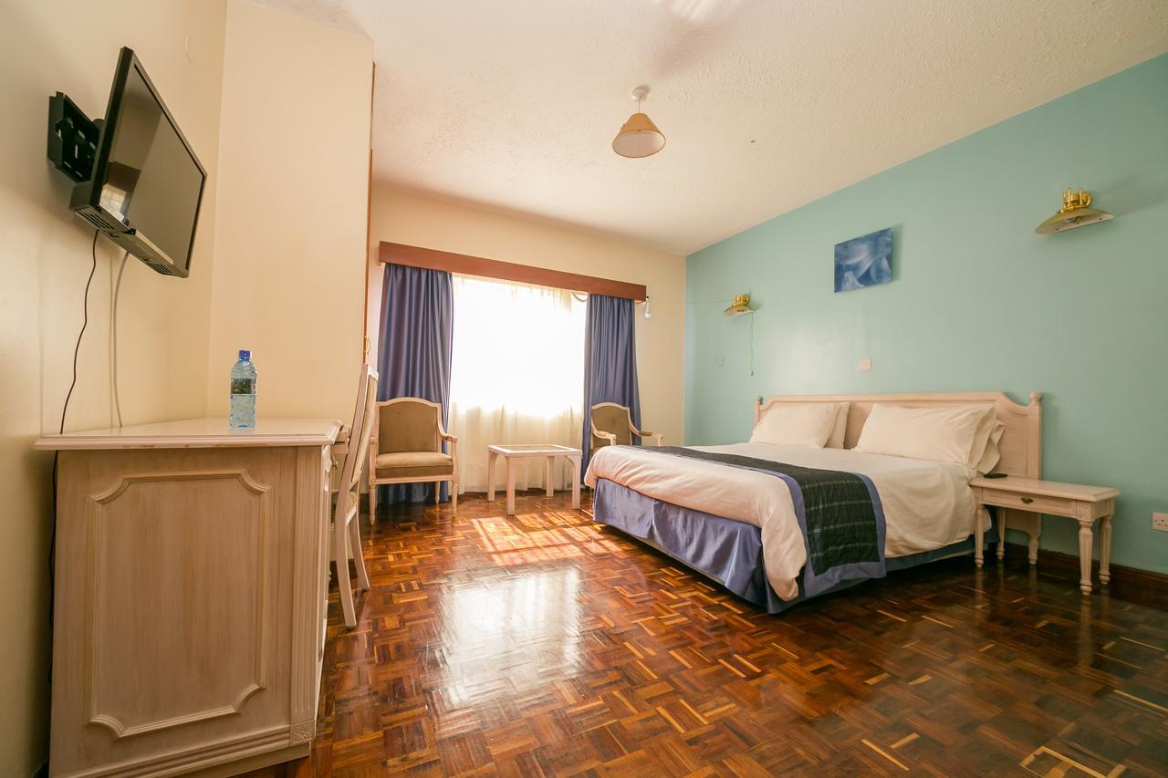 Palm Tree Bed And Breakfast ไนโรบี ภายนอก รูปภาพ