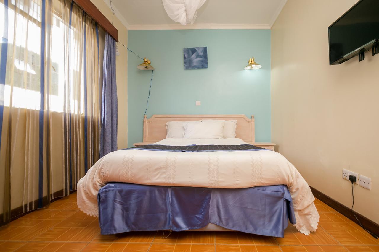 Palm Tree Bed And Breakfast ไนโรบี ภายนอก รูปภาพ