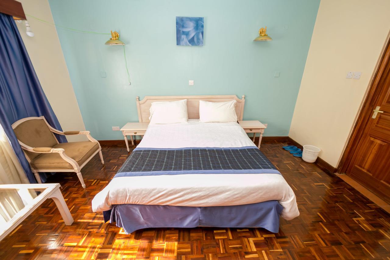 Palm Tree Bed And Breakfast ไนโรบี ภายนอก รูปภาพ