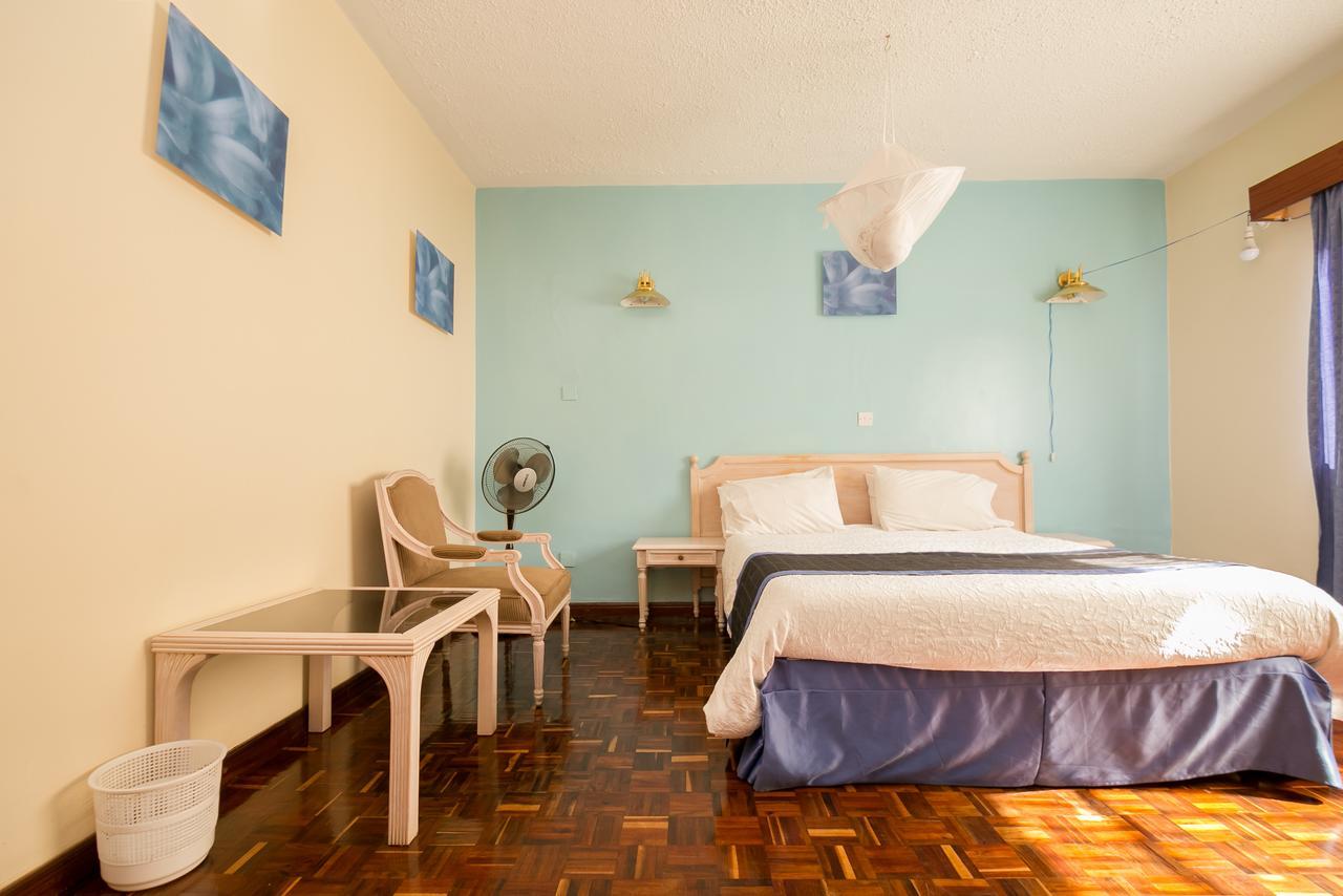 Palm Tree Bed And Breakfast ไนโรบี ภายนอก รูปภาพ